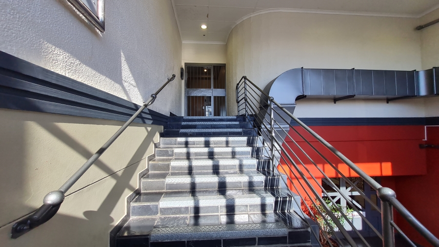 To Let commercial Property for Rent in Mowbray Western Cape